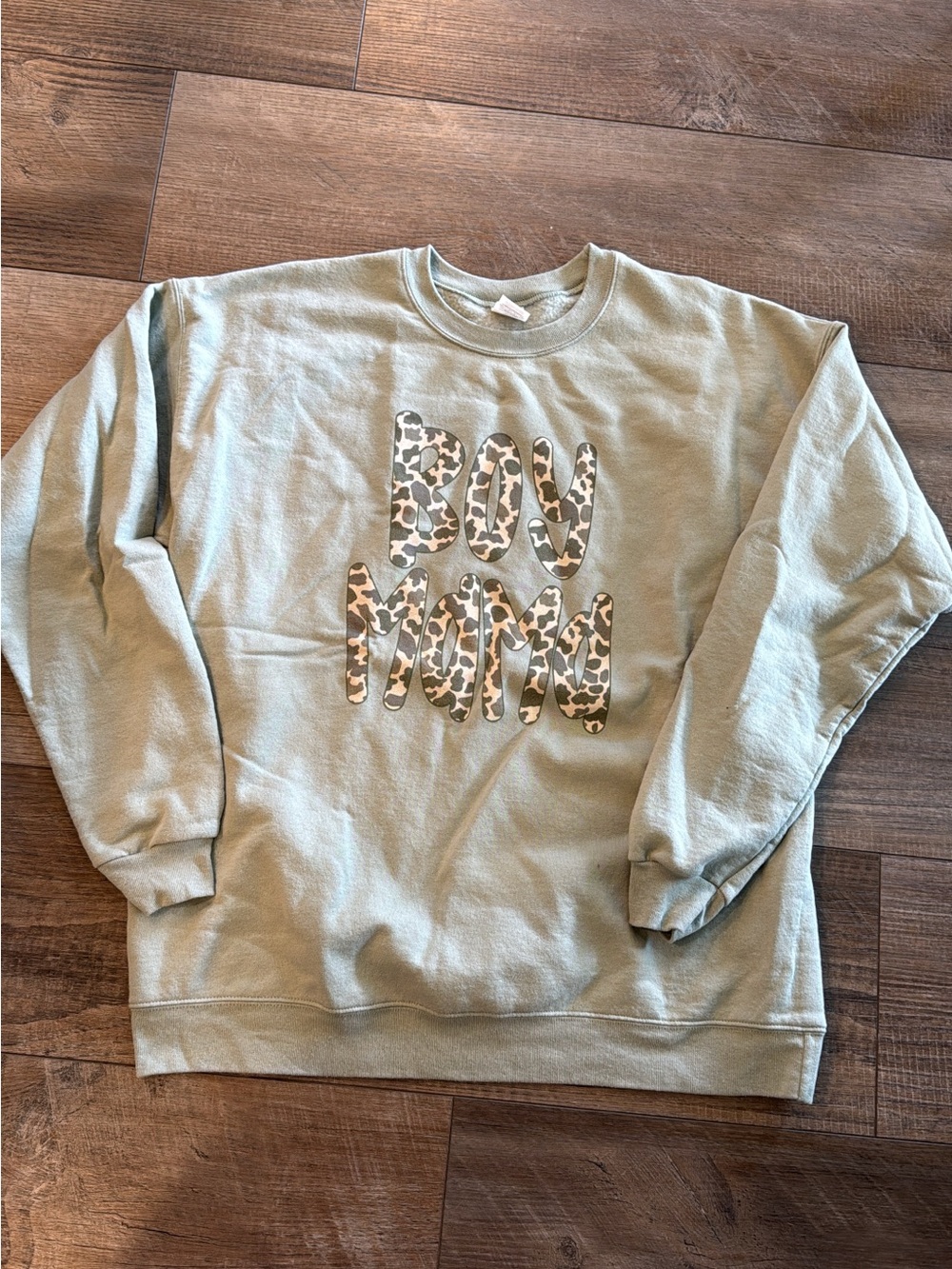 NWOT BOY MAMA CREWNECK